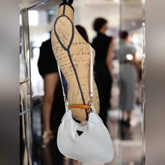 Vintage White Prada Leather Cleo Women's Bag - Picture 8 of 13